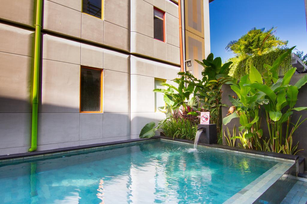 Hotel Urban Styles Hitz Kuta Kuta Lombok Zewnętrze zdjęcie